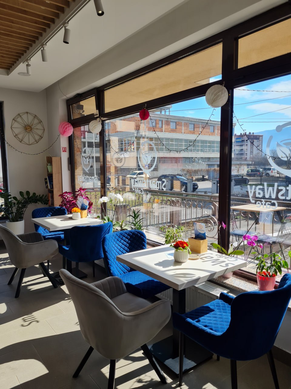 SmartsWay Cafe prostor za sjedenje